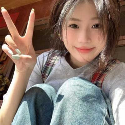 这名男子，捡到了人鱼。